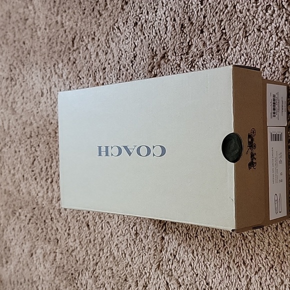 Casual shoe - Picture 10 of 10